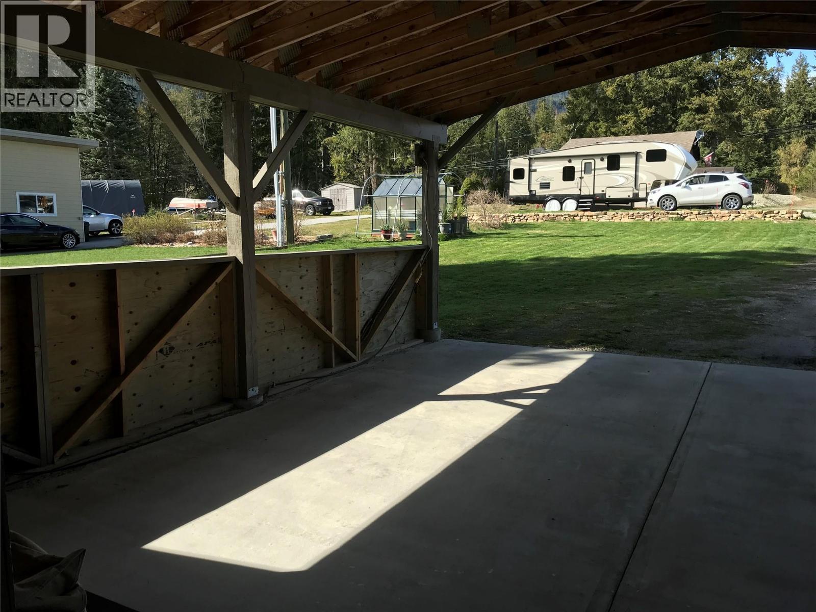 8350 Busk Road, Balfour, British Columbia  V0G 1C0 - Photo 48 - 10385667