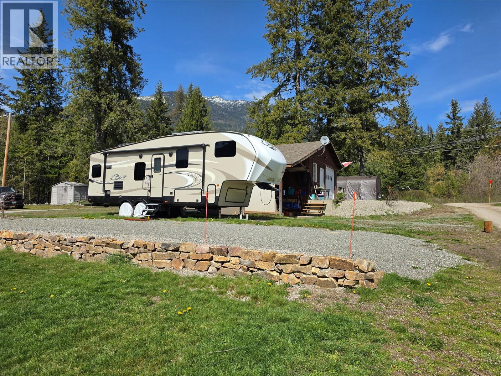 8350 Busk Road, Balfour, British Columbia  V0G 1C0 - Photo 61 - 10385667