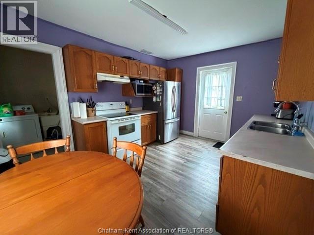 303 Wellington Street West, Chatham, Ontario  N7M 1K2 - Photo 2 - 26014528