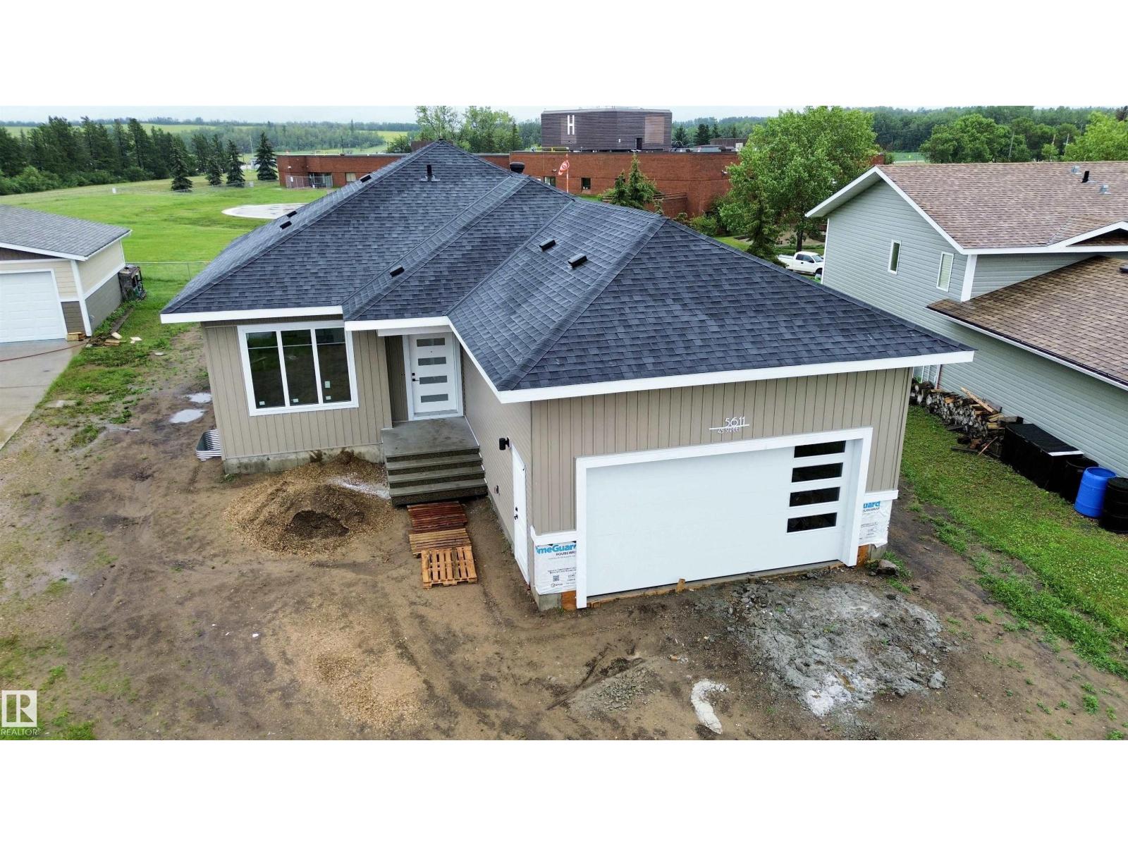 5611 45 ST, Smoky Lake Town, Alberta