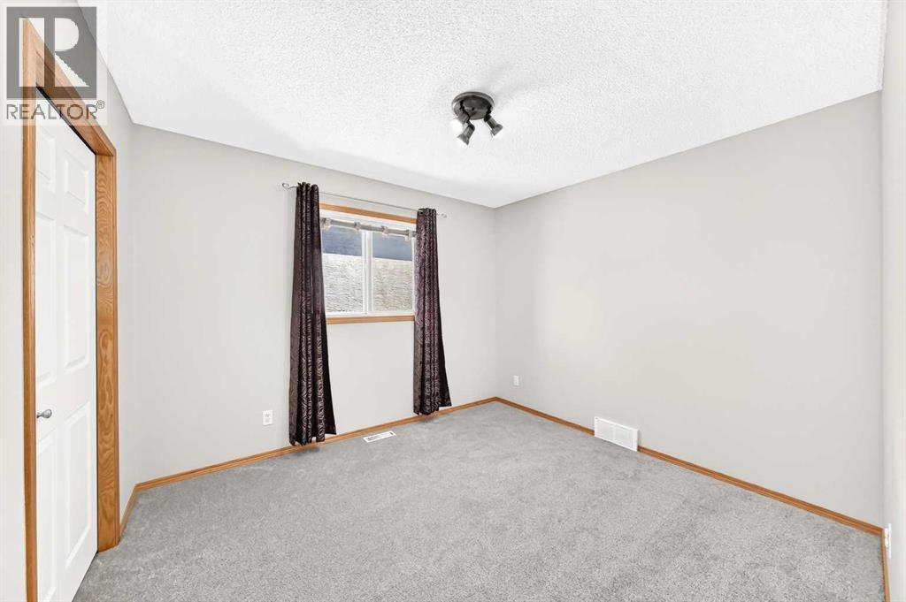 83 Edgeridge Close NW, Calgary, Alberta  T3A 6K5 - Photo 35 - A2327556
