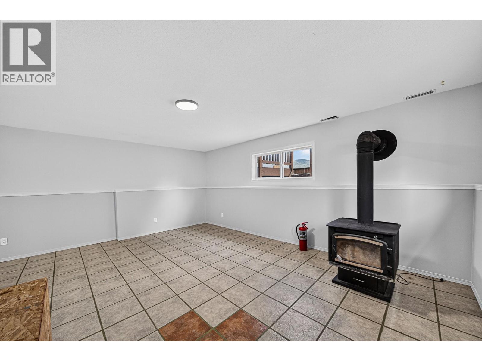 1255 Valley View Drive, Sparwood, British Columbia  V0B 2G2 - Photo 47 - 10395860