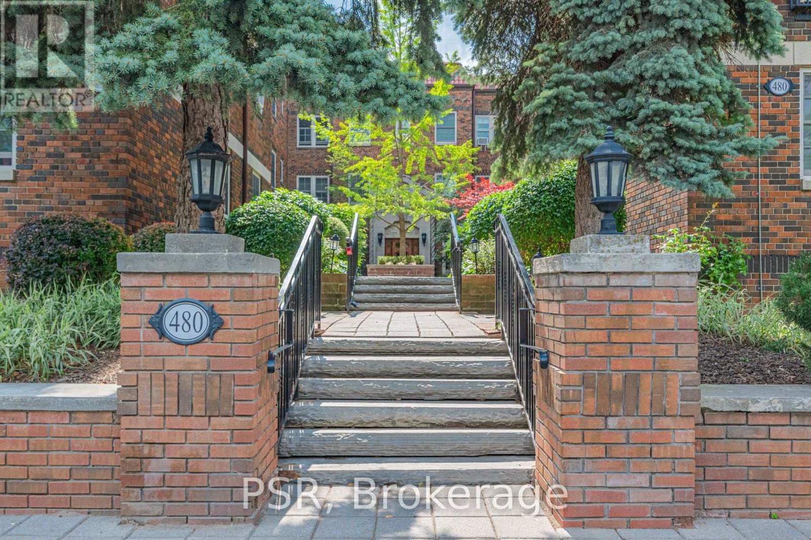 108 - 480 Oriole Parkway, Toronto, Ontario  M5P 2H8 - Photo 2 - C13627408
