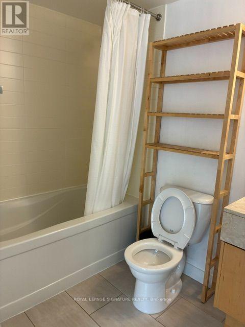 1307 - 126 Simcoe Street, Toronto, Ontario  M5H 4E6 - Photo 12 - C13627414