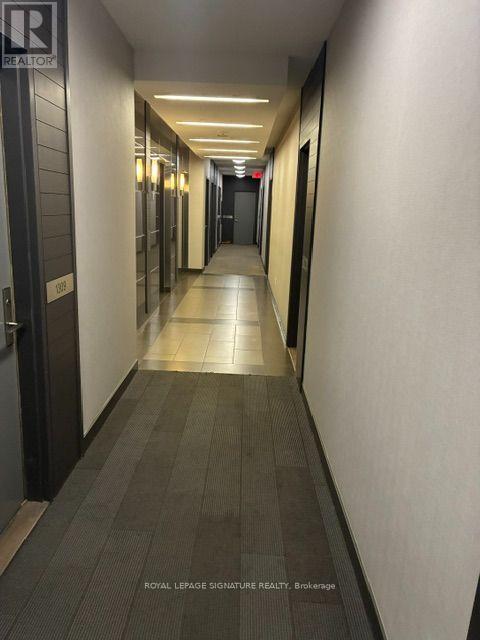 1307 - 126 Simcoe Street, Toronto, Ontario  M5H 4E6 - Photo 5 - C13627414
