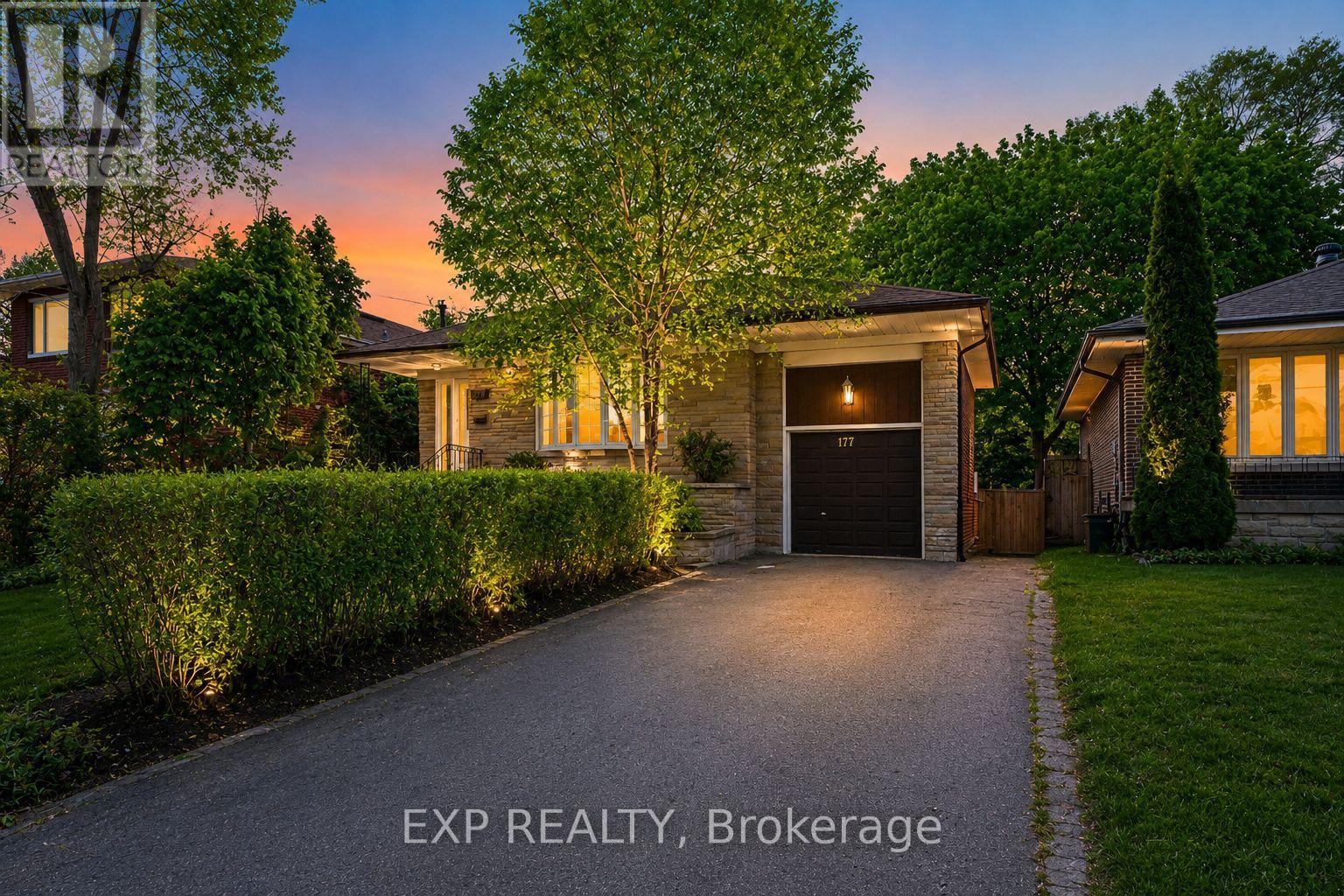 177 Overbrook Place, Toronto, Ontario  M3H 4R2 - Photo 3 - C13627438