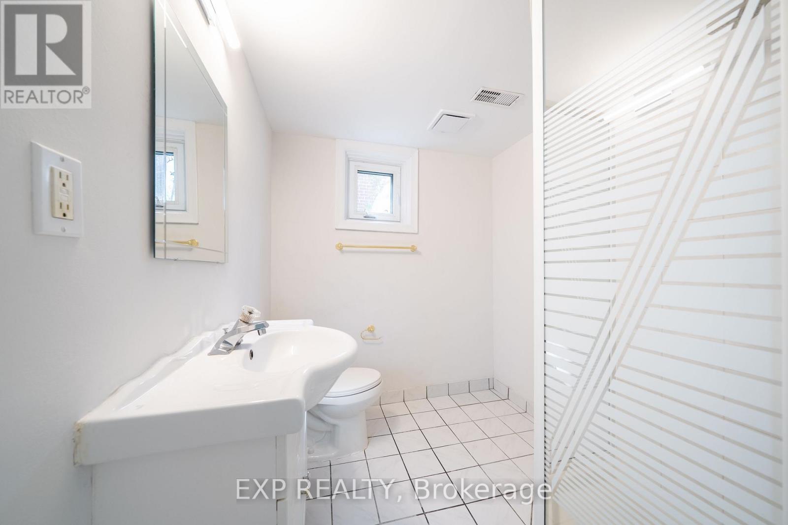 177 Overbrook Place, Toronto, Ontario  M3H 4R2 - Photo 33 - C13627438