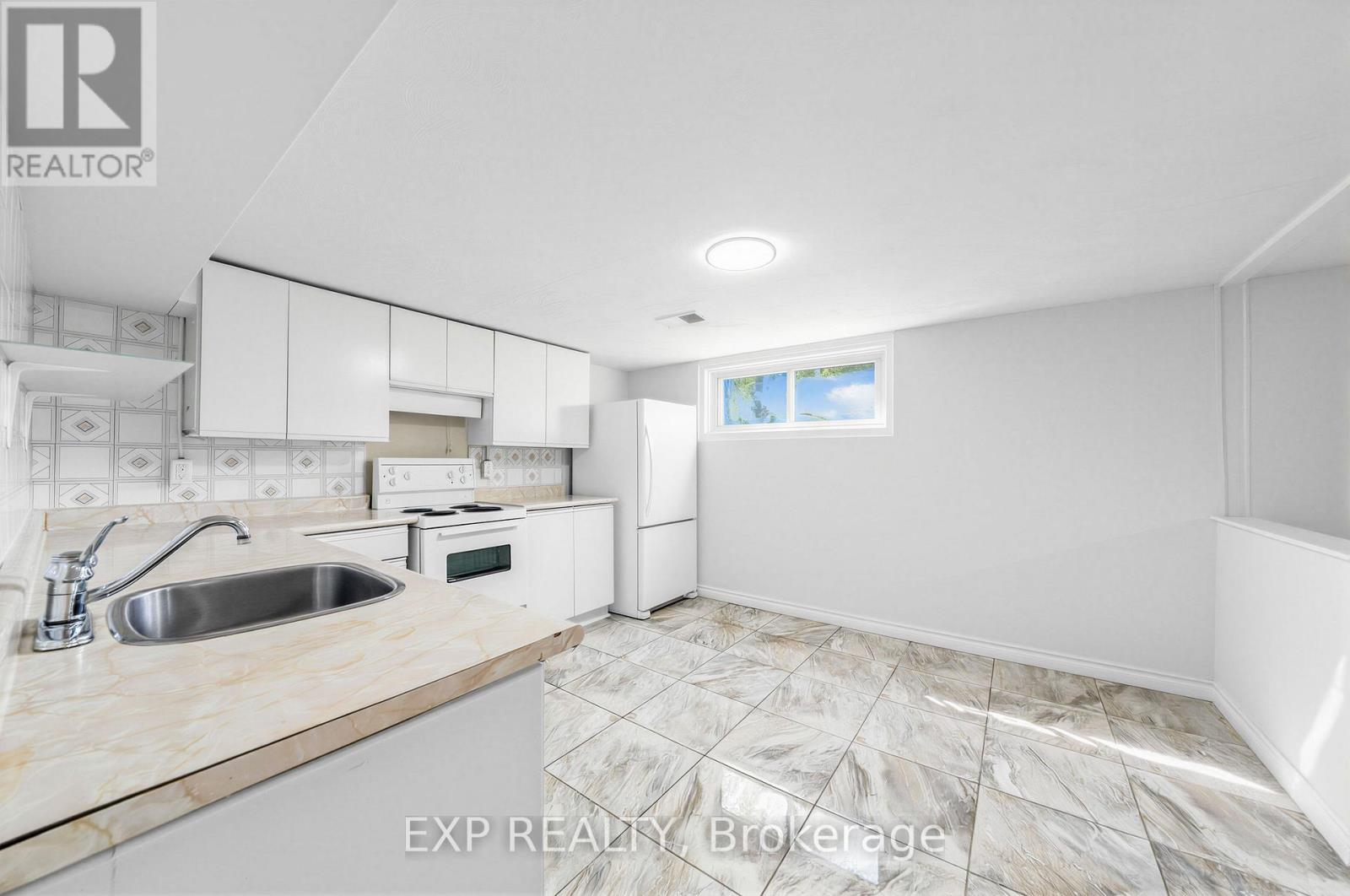177 Overbrook Place, Toronto, Ontario  M3H 4R2 - Photo 35 - C13627438