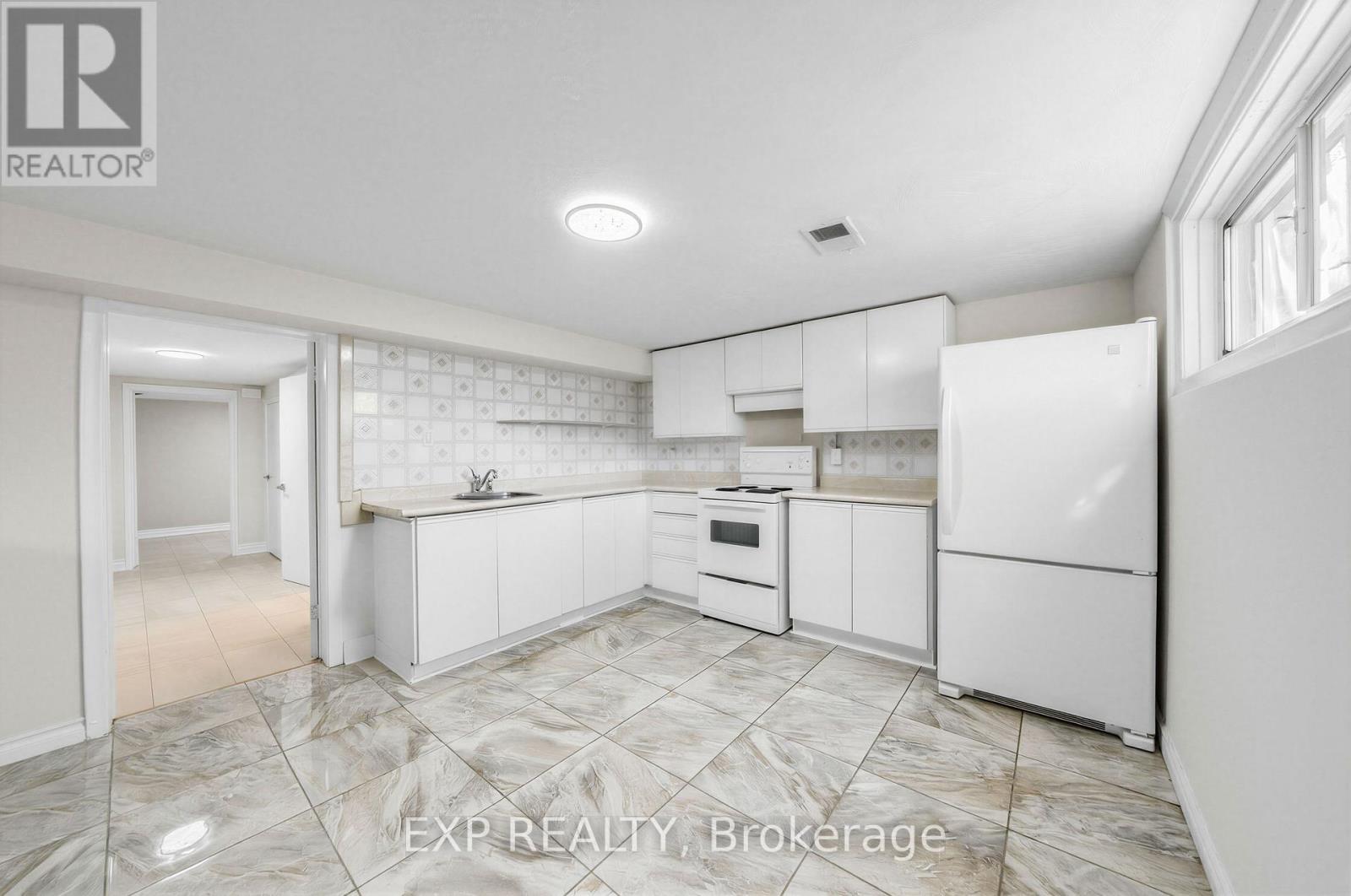 177 Overbrook Place, Toronto, Ontario  M3H 4R2 - Photo 36 - C13627438
