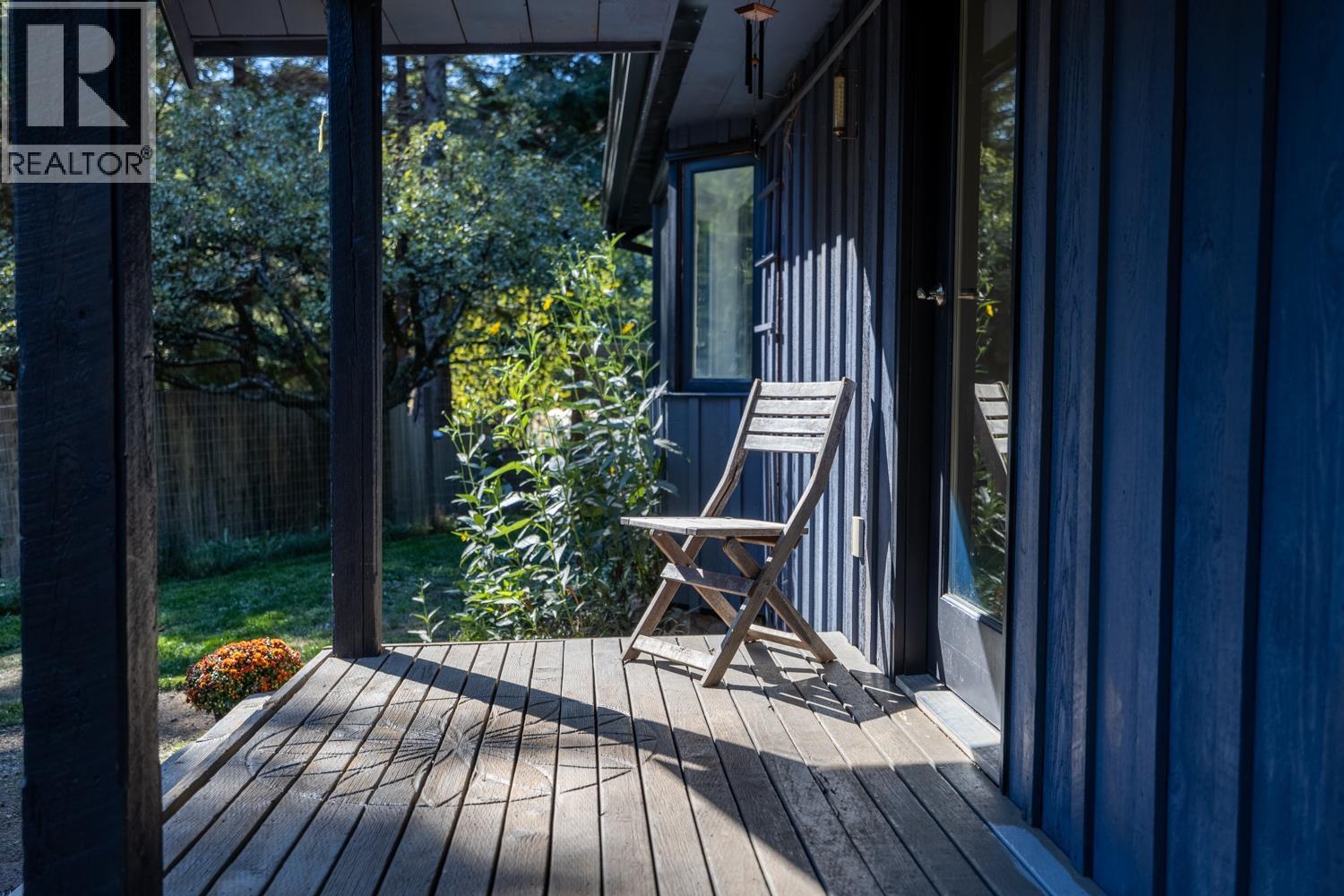 1302 ADAMS ROAD, Bowen Island, British Columbia