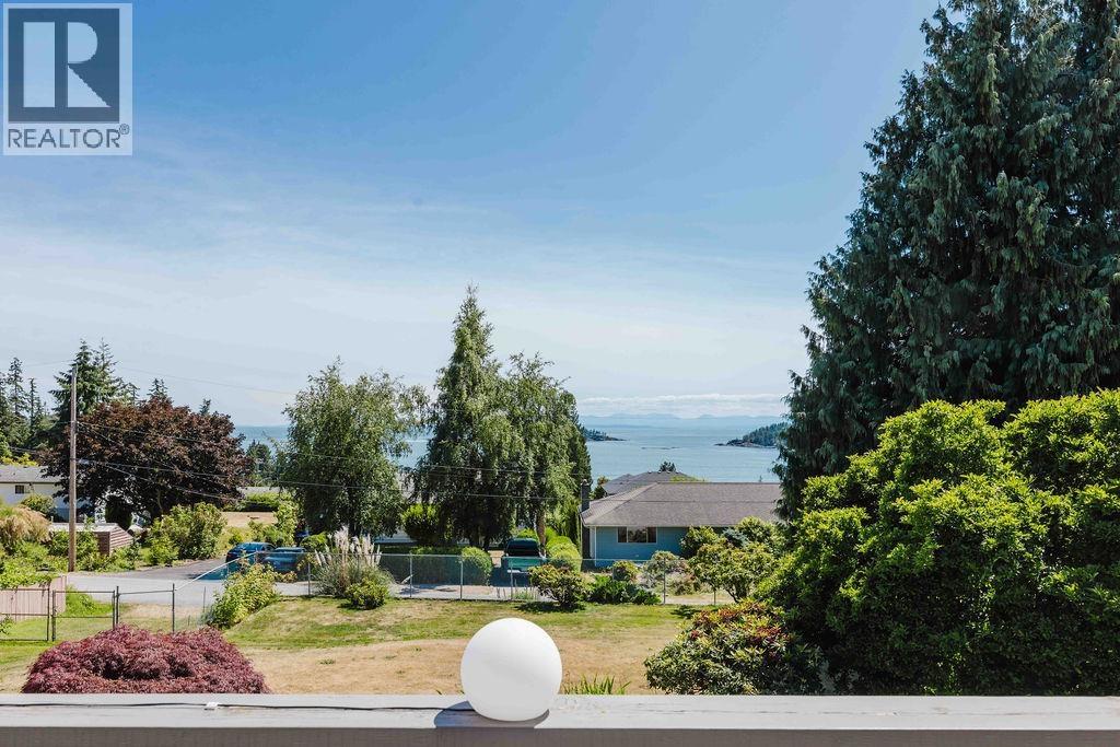 6505 Meier Road, Sechelt, British Columbia  V7Z 0S8 - Photo 3 - R3151722