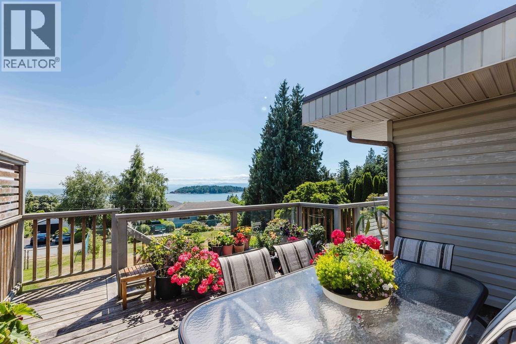6505 Meier Road, Sechelt, British Columbia  V7Z 0S8 - Photo 4 - R3151722