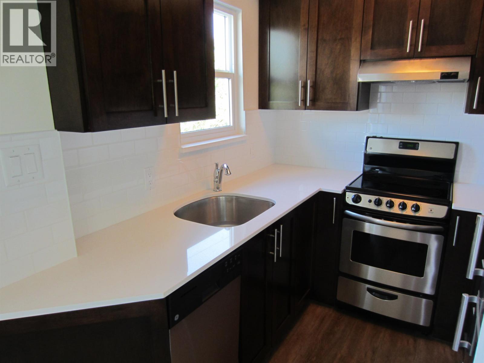 1986 Woodland Drive, Vancouver, British Columbia  V5N 3N8 - Photo 4 - R3151706