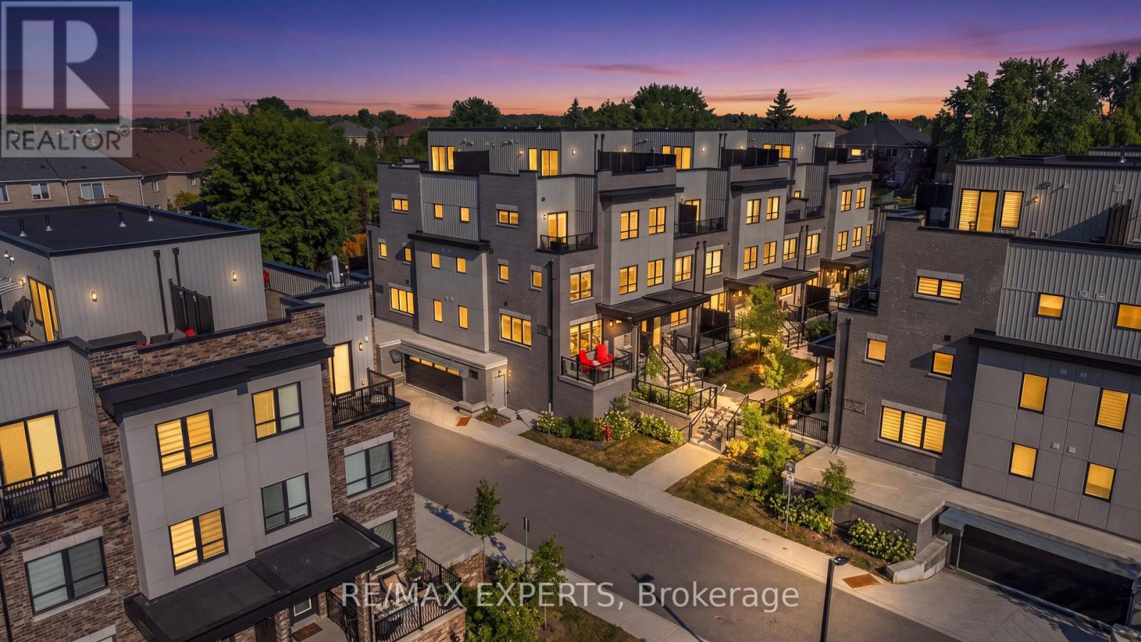 1 - 31 BAYNES WAY, Bradford West Gwillimbury, Ontario