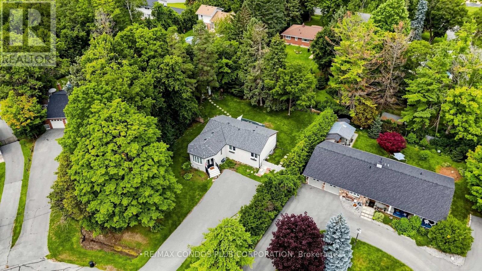 20 SOUTHWOOD CRESCENT, Georgina, Ontario
