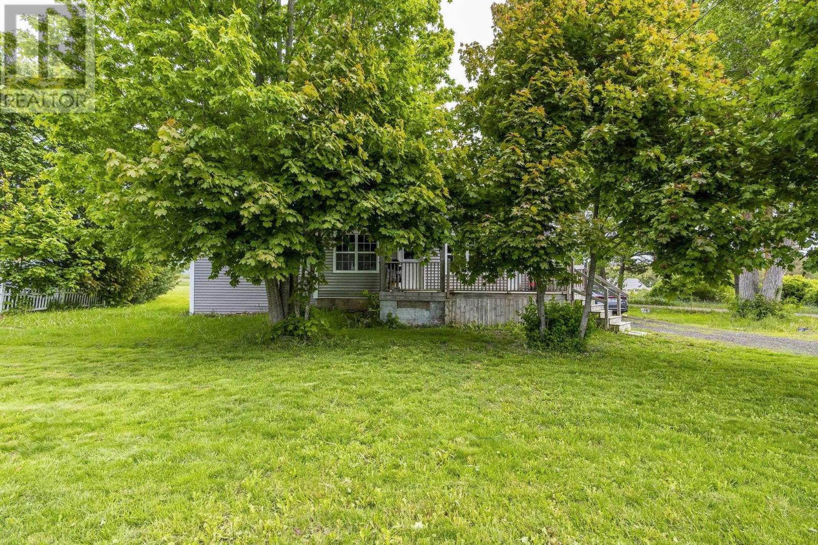 623 Main Street, Lawrencetown, Nova Scotia  B0S 1M0 - Photo 2 - 202613352