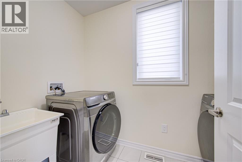 407 Dolman Street, Breslau, Ontario  N0B 1M0 - Photo 10 - 40852658