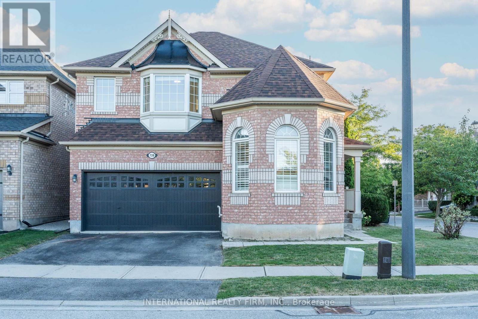 720 Stagg Gardens, Milton, Ontario  L9T 0X9 - Photo 3 - W13627398