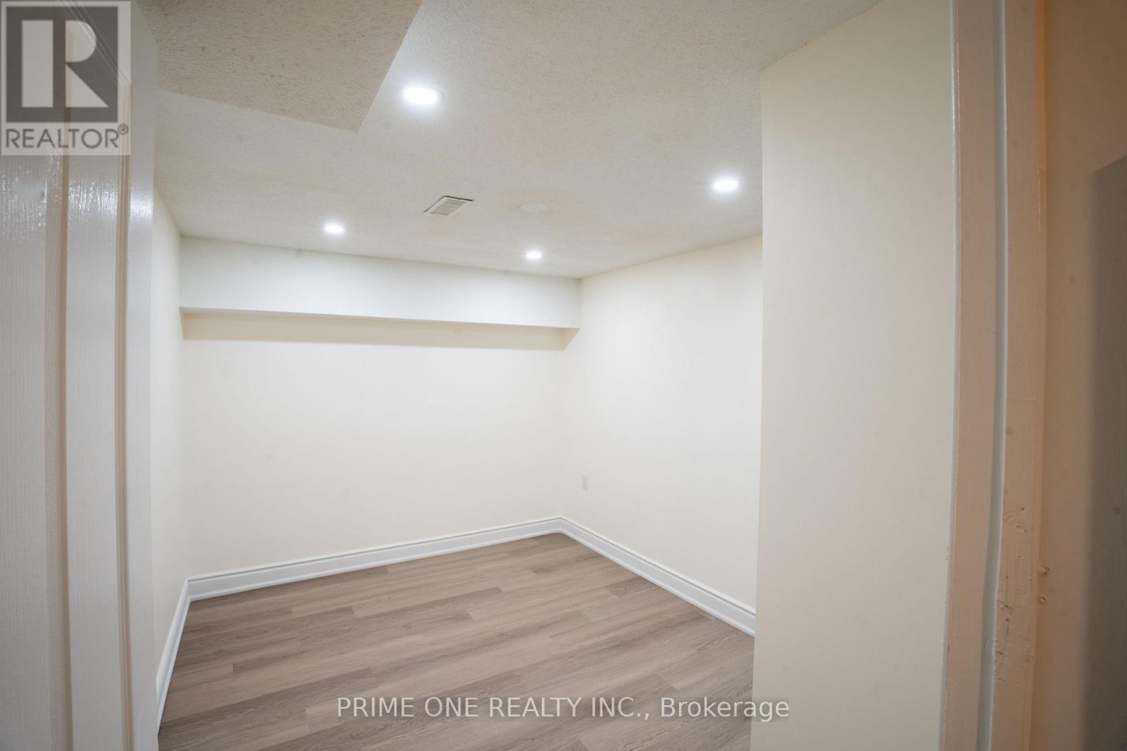 3290 Cambourne Crescent, Mississauga, Ontario  L5N 5P7 - Photo 38 - W13627400