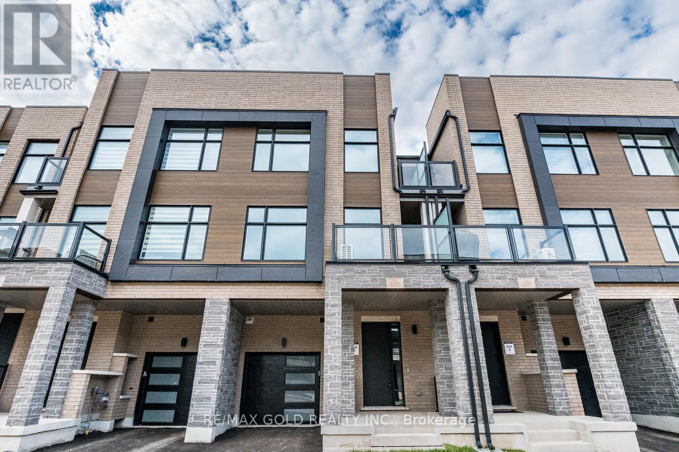 1295 DEMPSTER LANE, Oakville, Ontario