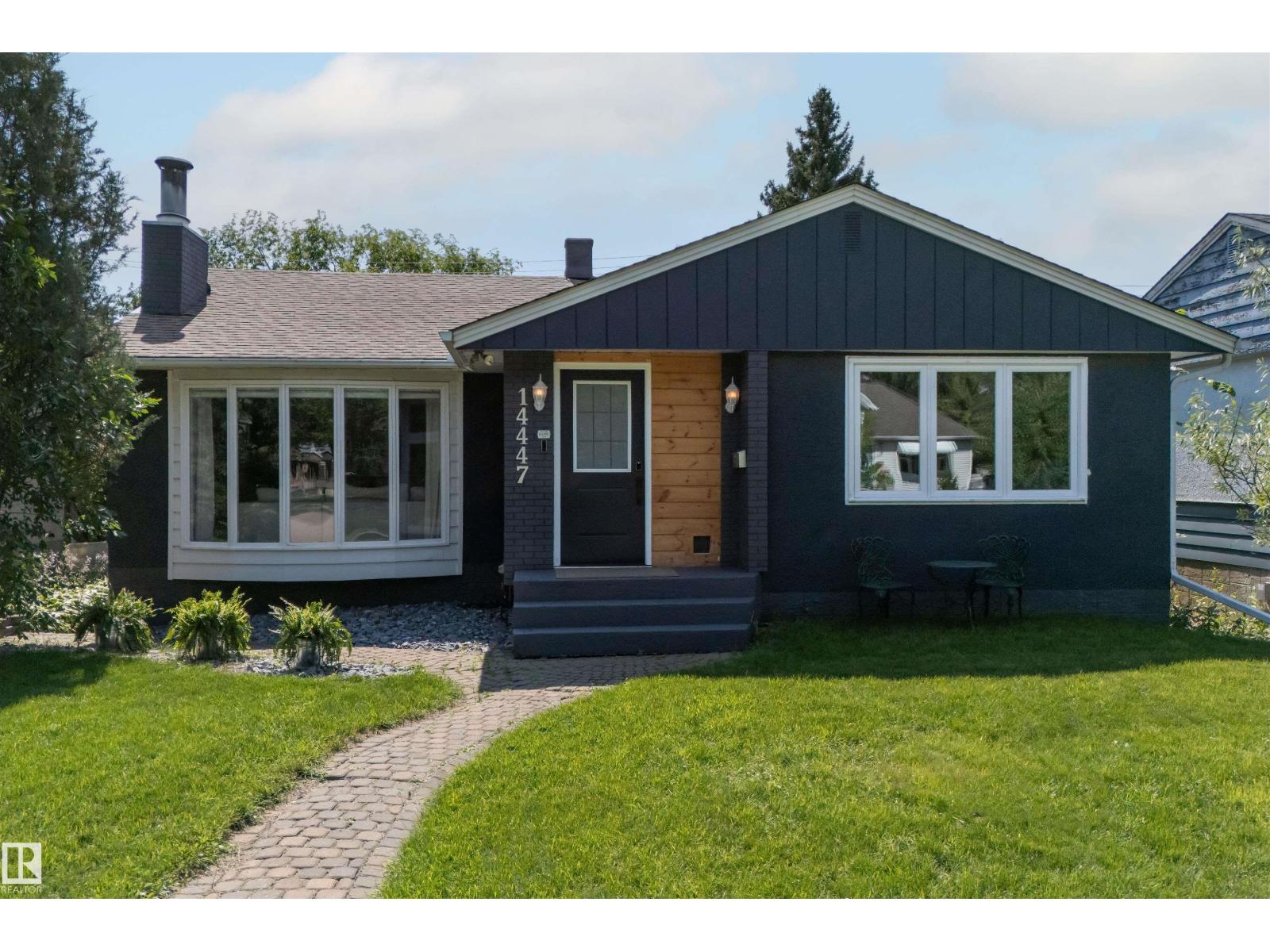14447 107A AV NW, Edmonton, Alberta