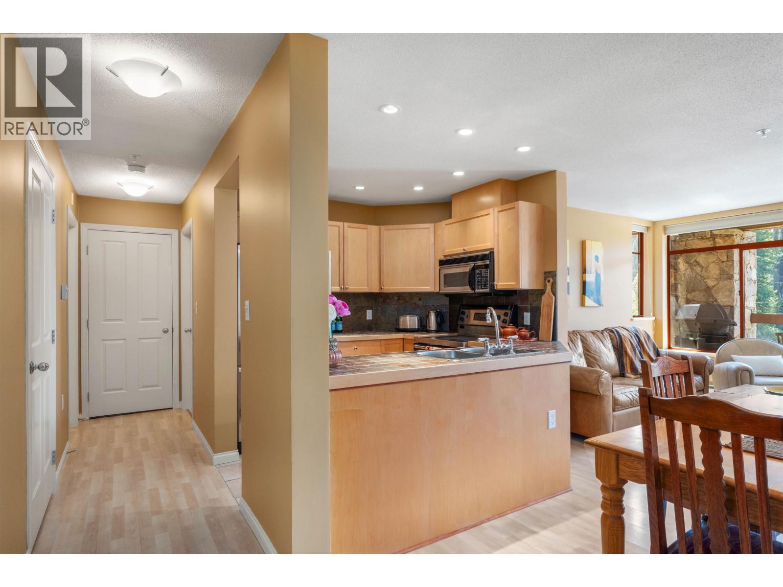 209 8080 Nicklaus North Boulevard, Whistler, British Columbia  V8E 1J7 - Photo 8 - R3151528