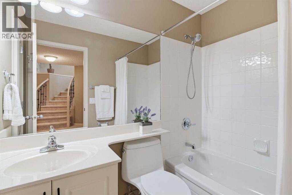 215 Rocky Ridge Villas NW, Calgary, Alberta  T3G 4R2 - Photo 36 - A2329725