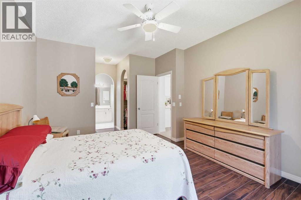 215 Rocky Ridge Villas NW, Calgary, Alberta  T3G 4R2 - Photo 20 - A2329725