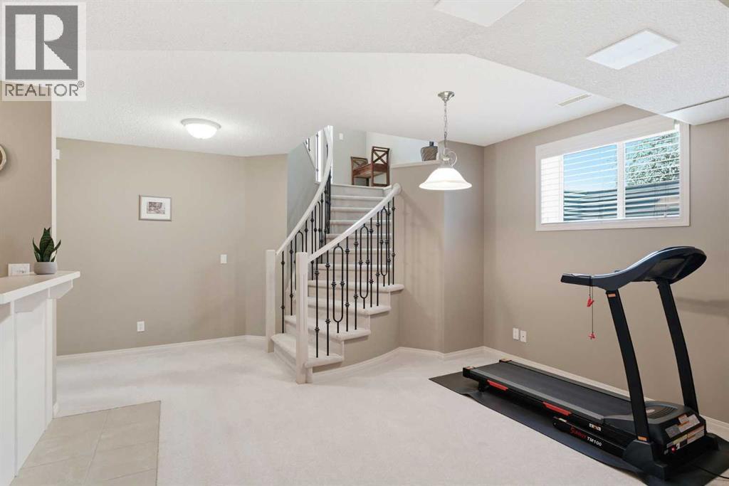 215 Rocky Ridge Villas NW, Calgary, Alberta  T3G 4R2 - Photo 31 - A2329725