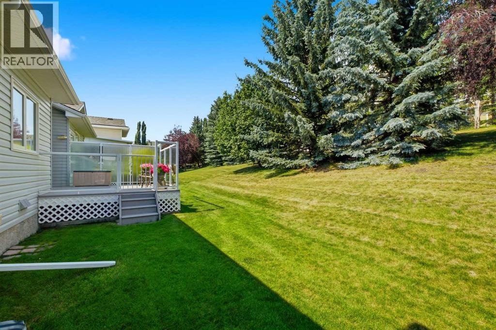 215 Rocky Ridge Villas NW, Calgary, Alberta  T3G 4R2 - Photo 44 - A2329725