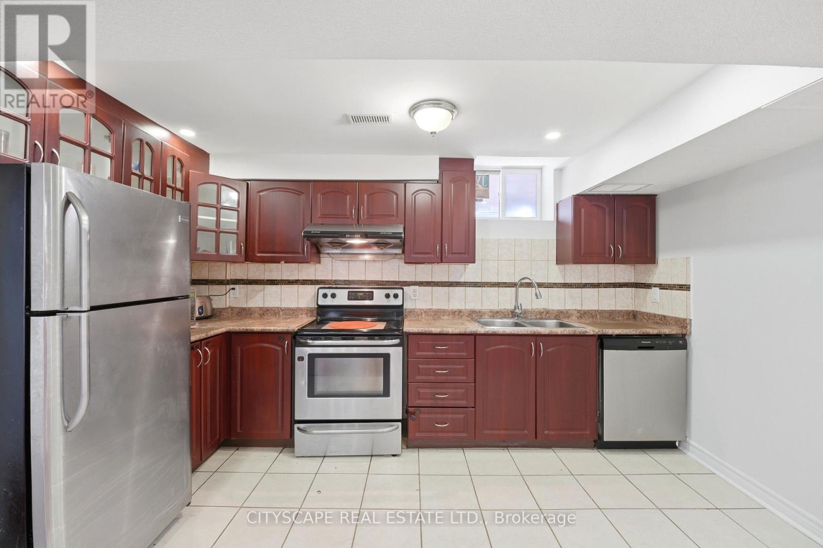 67 Buick Boulevard, Brampton, Ontario  L7A 3B7 - Photo 39 - W13624590