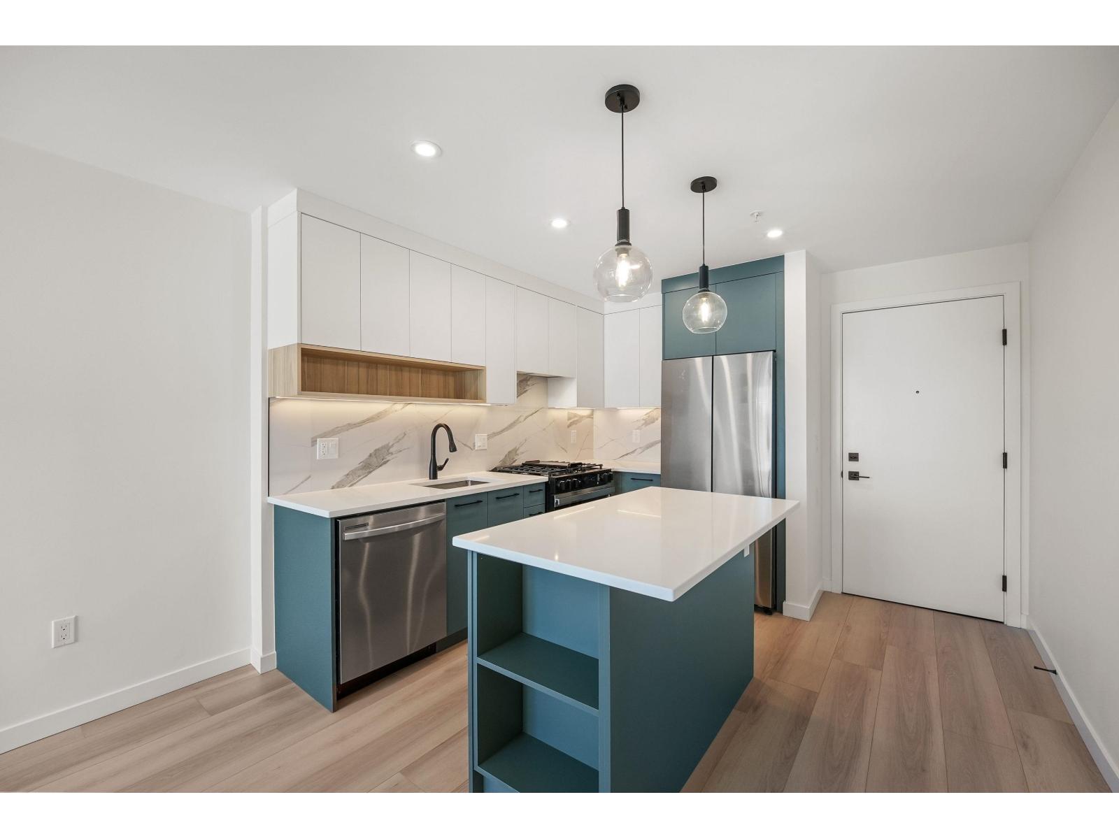 409 6270 GOOSEBERRY DRIVE, Surrey, British Columbia