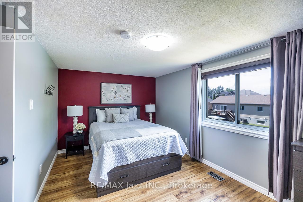1324 Astra Court, Oshawa (Eastdale), Ontario  L1K 1H7 - Photo 20 - E13627466