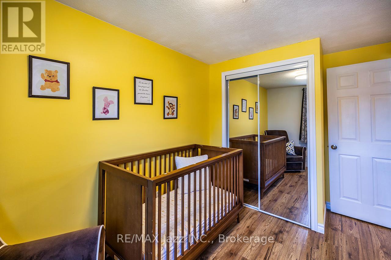 1324 Astra Court, Oshawa (Eastdale), Ontario  L1K 1H7 - Photo 26 - E13627466