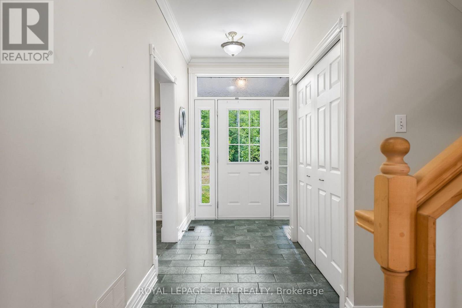 4310 Armitage Avenue, Ottawa, Ontario  K0A 1T0 - Photo 5 - X13626162