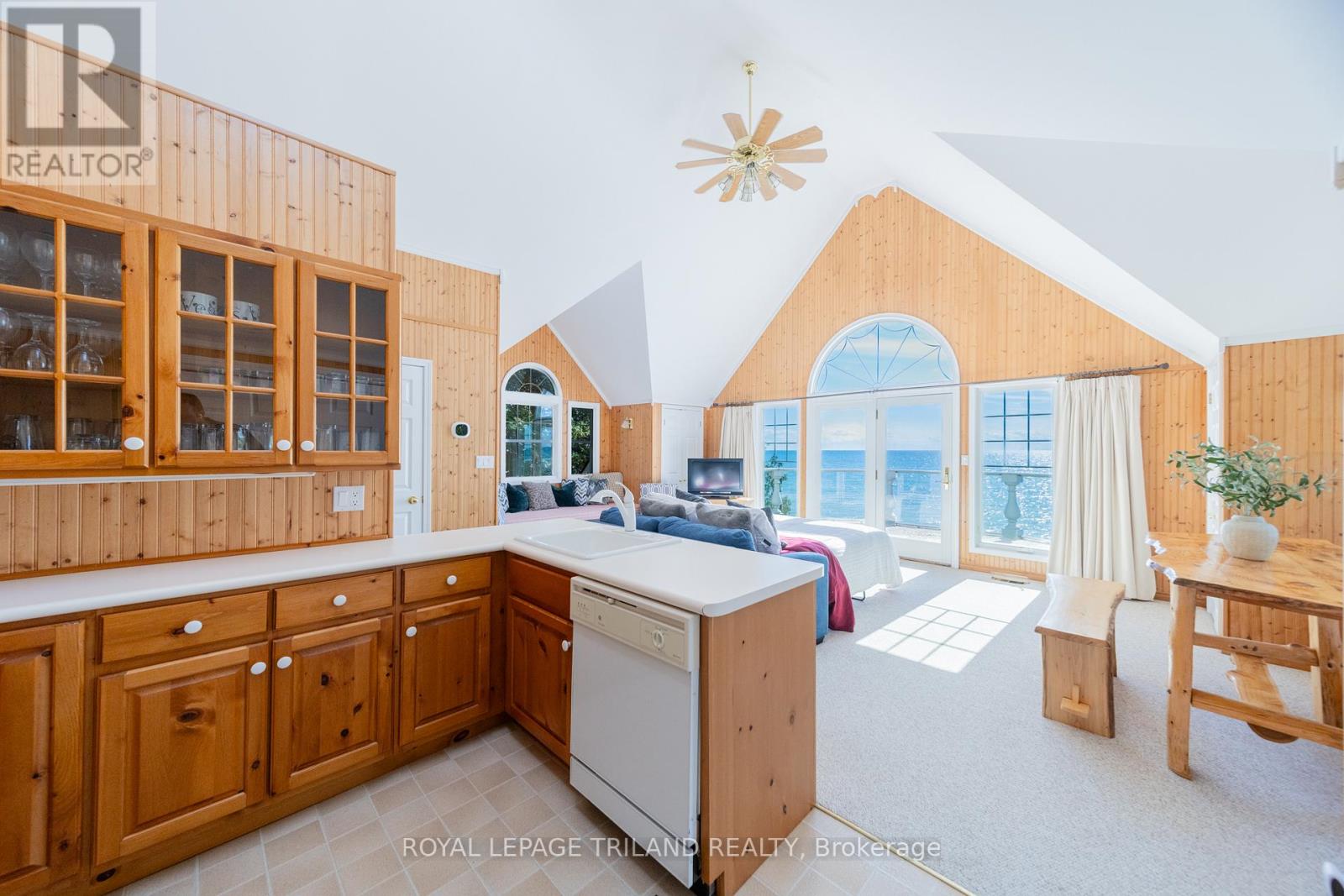 73437 Sandy Beach Road, Bluewater, Ontario  N0M 2T0 - Photo 37 - X13627446