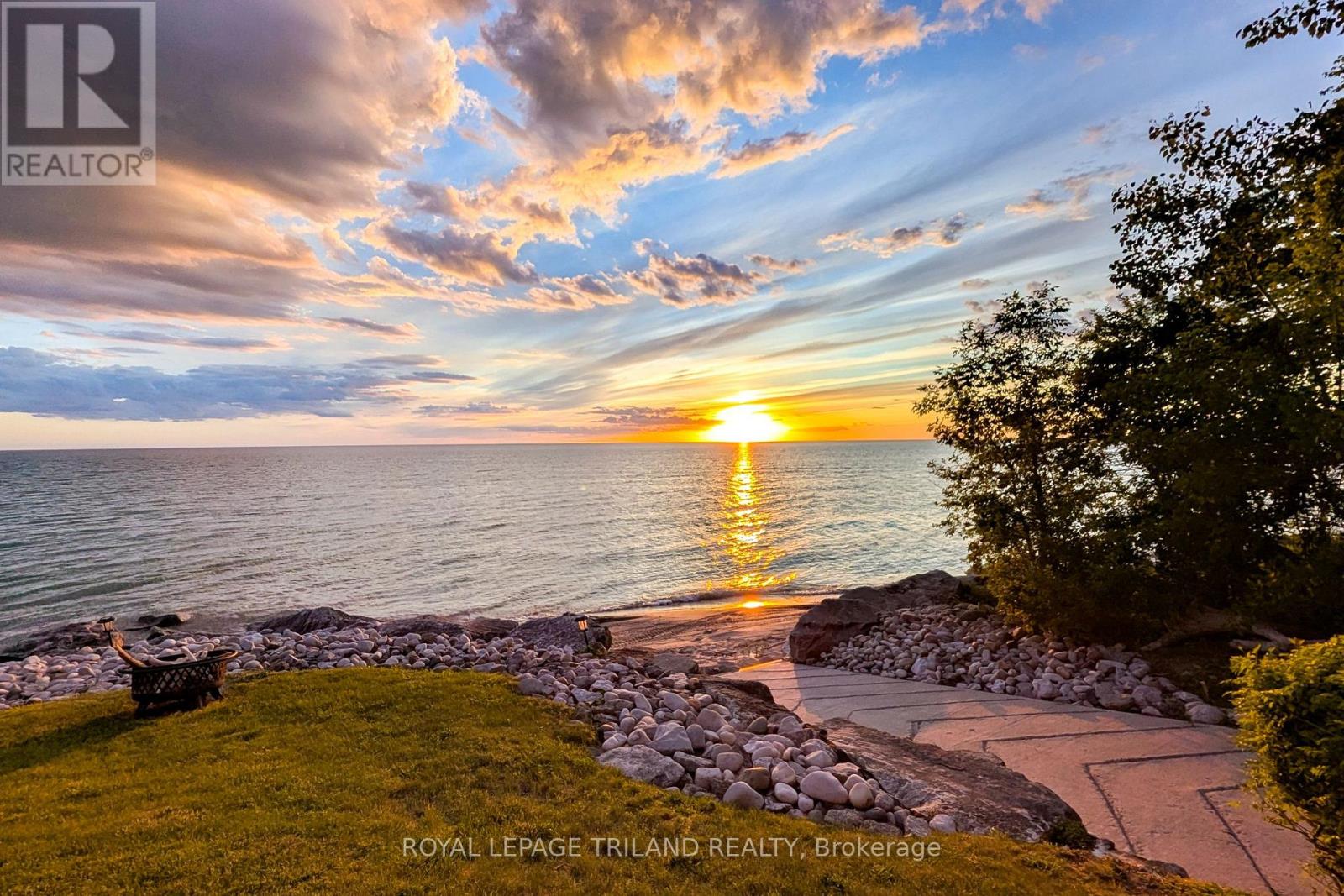 73437 Sandy Beach Road, Bluewater, Ontario  N0M 2T0 - Photo 46 - X13627446