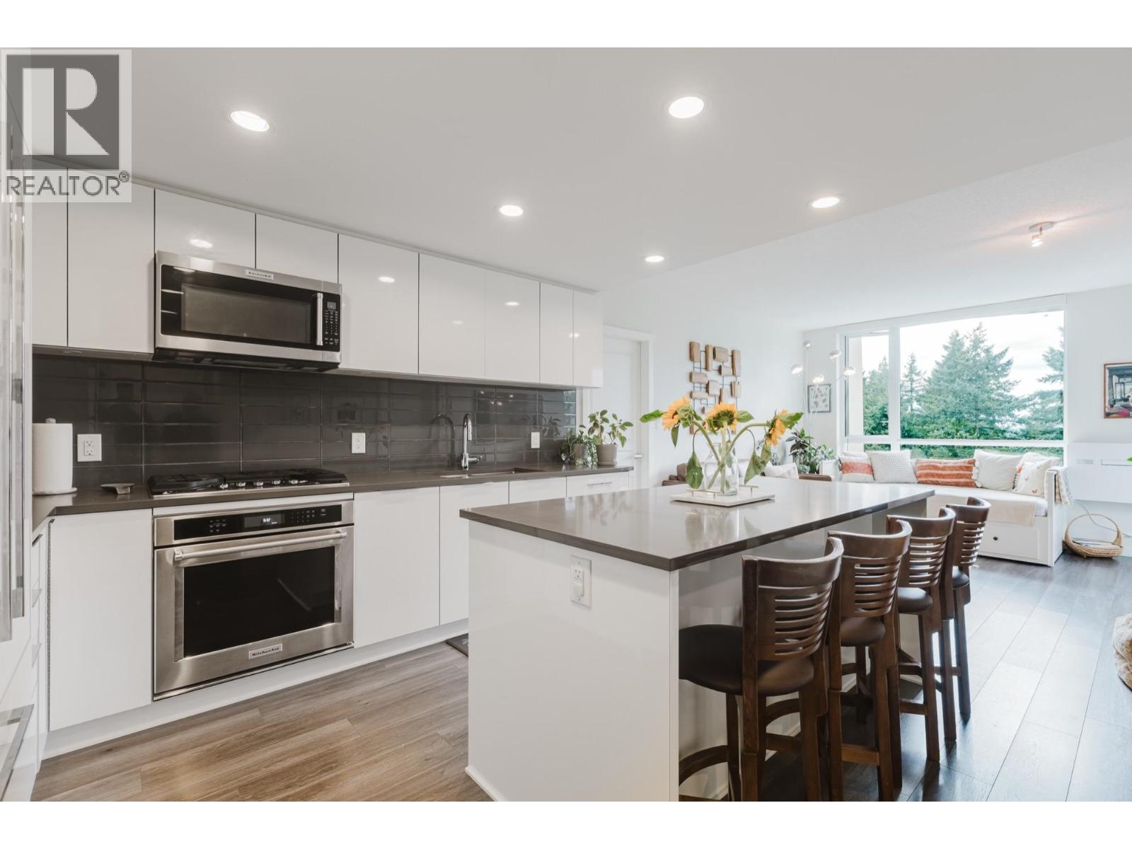 1305 3096 Windsor Gate, Coquitlam, British Columbia V3B 0P4 - Photo 10 - R3151479