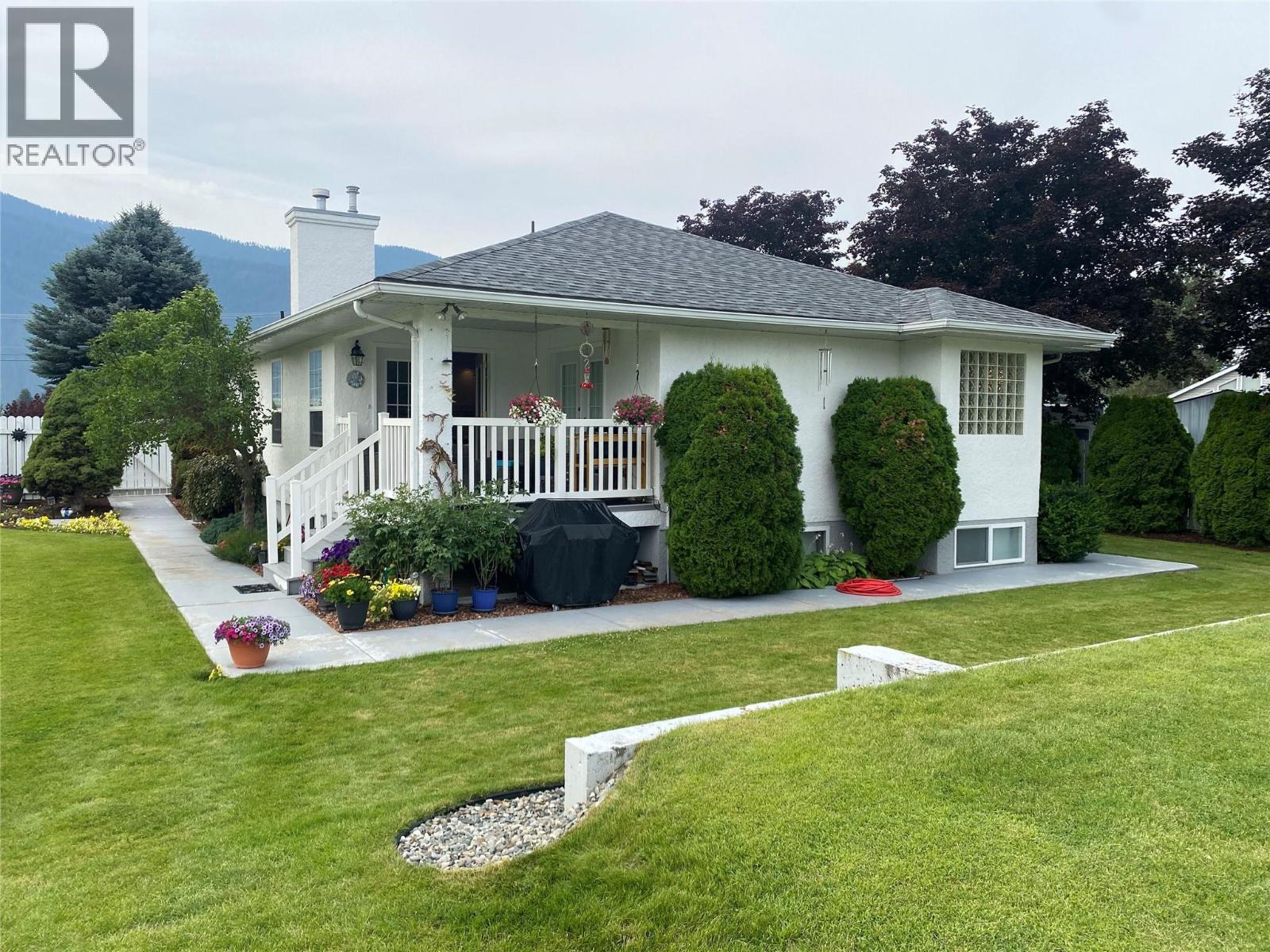 765 Jasper Avenue, Grand Forks, British Columbia  V0H 1H4 - Photo 41 - 10395490
