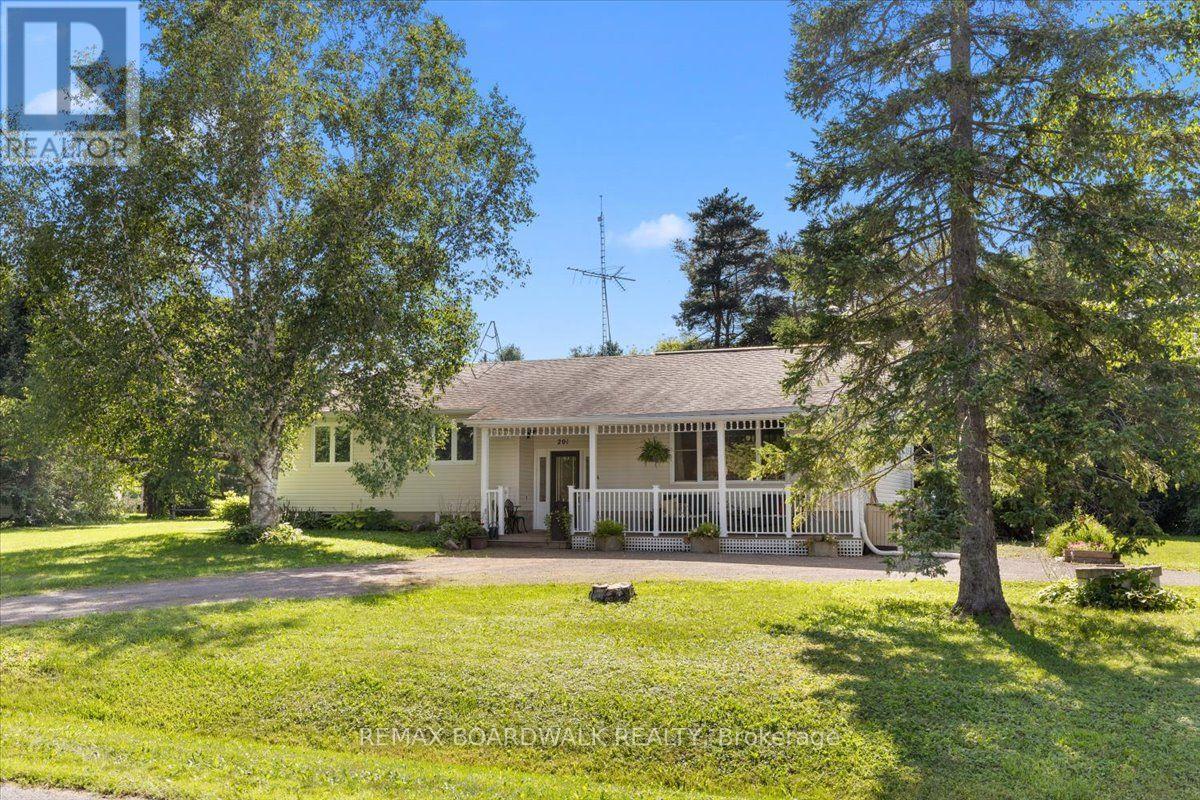 201 Linda Loop, Ottawa, Ontario K0A 2H0 - Photo 40 - X13627508