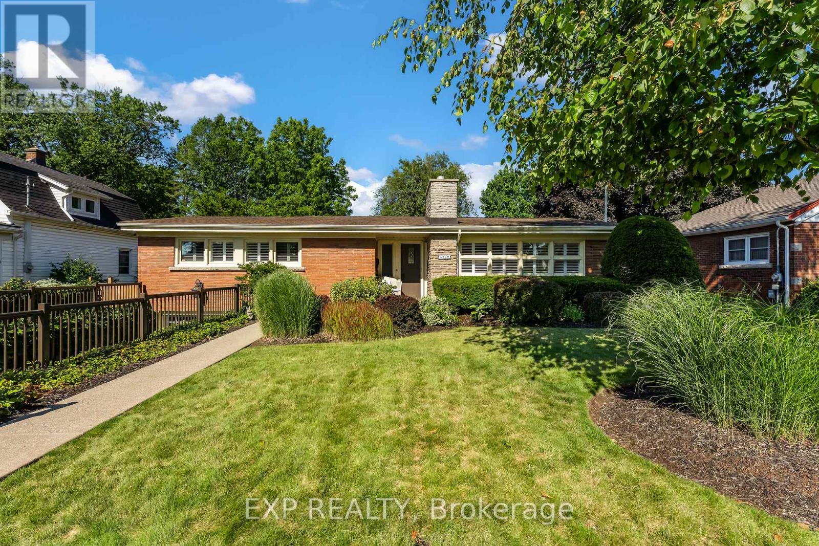 3279 SAINT PATRICK AVENUE, Niagara Falls, Ontario