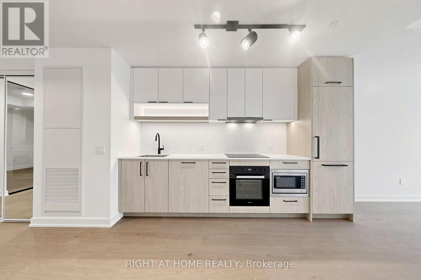 536 - 91 Montclair Avenue, Toronto, Ontario  M5P 0B1 - Photo 12 - C13627444