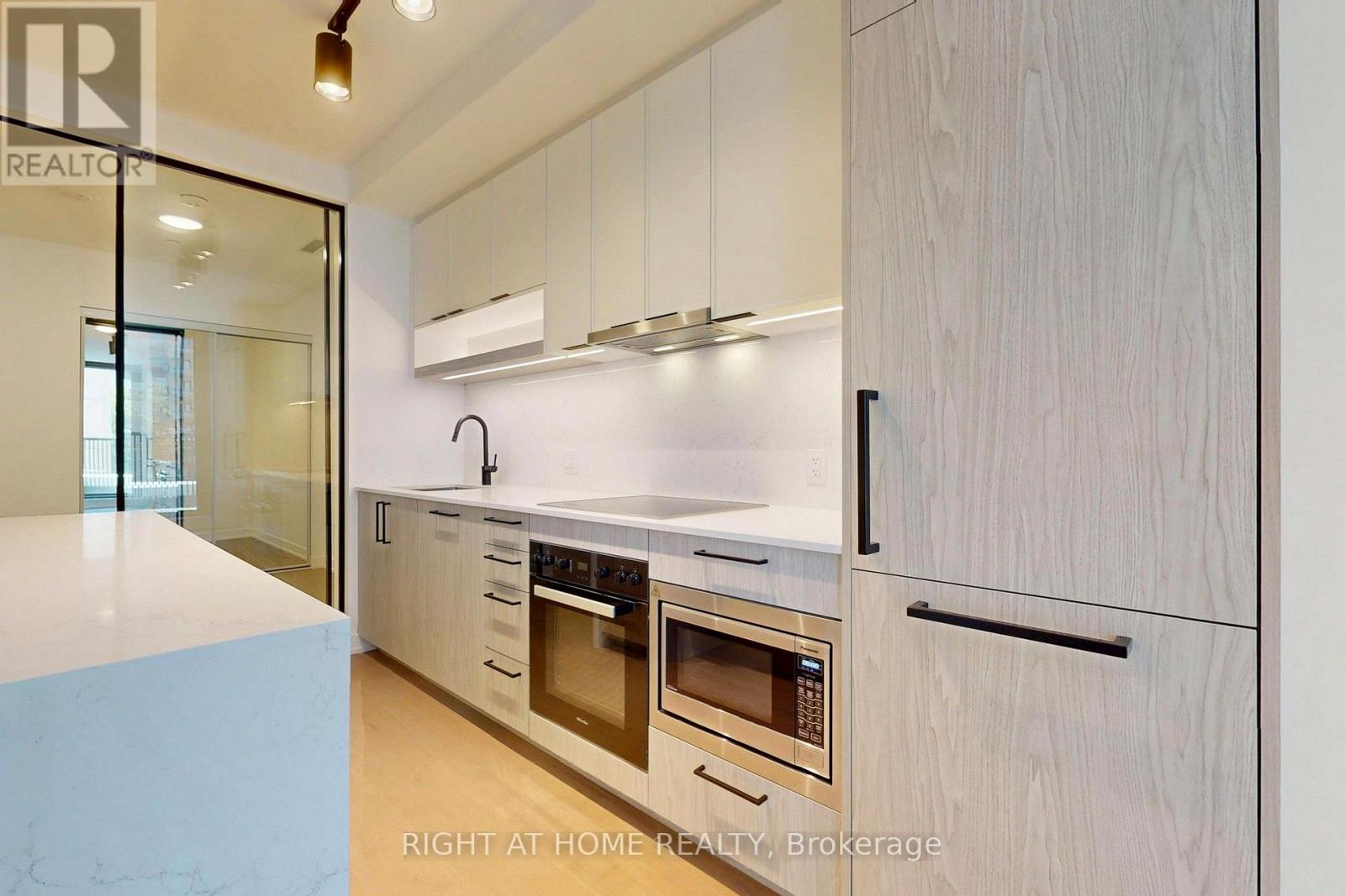 837 - 91 Montclair Avenue, Toronto (Forest Hill South), Ontario  M5P 0B1 - Photo 12 - C13627482
