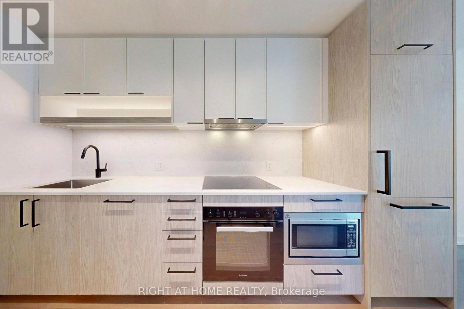 837 - 91 Montclair Avenue, Toronto (Forest Hill South), Ontario  M5P 0B1 - Photo 13 - C13627482