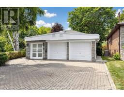 15 ALAMOSA DRIVE, Toronto, Ontario