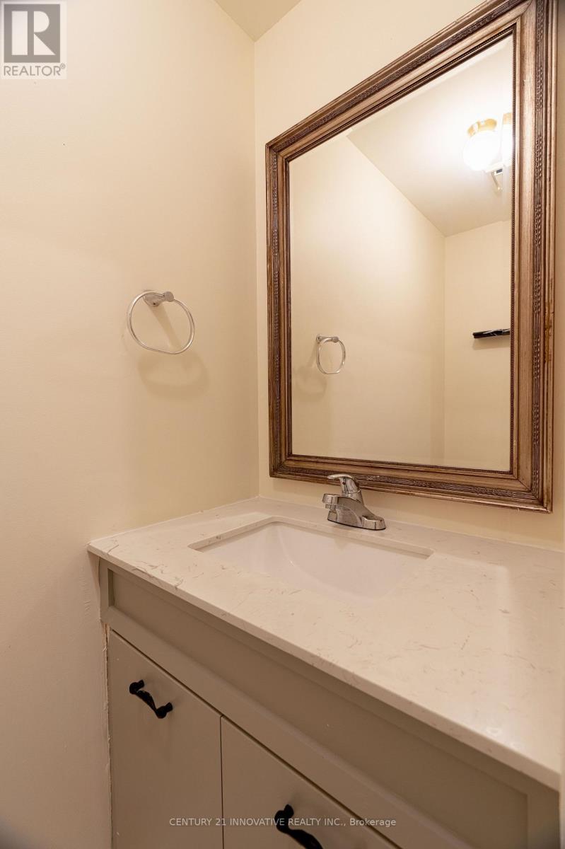 35 Magill Drive, Ajax, Ontario  L1T 3H7 - Photo 11 - E13627498