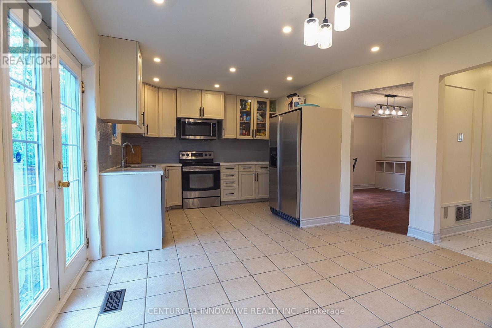 35 Magill Drive, Ajax, Ontario  L1T 3H7 - Photo 17 - E13627498