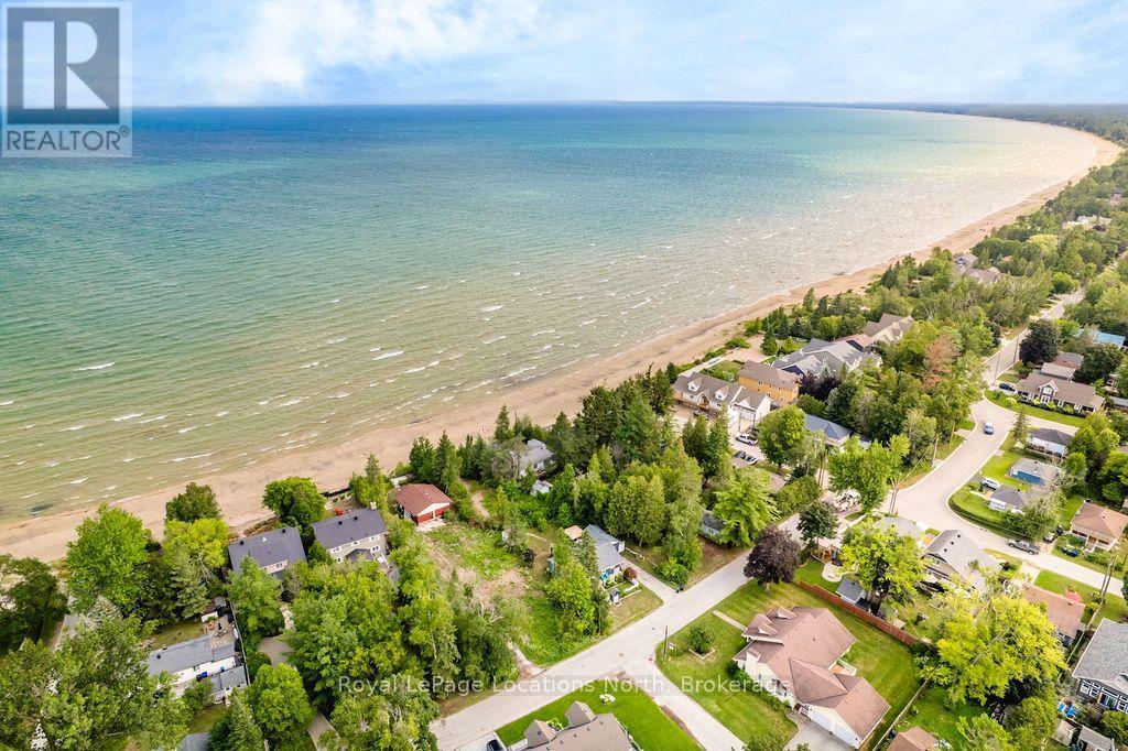 1864 Shore Lane, Wasaga Beach, Ontario  L9Z 1V2 - Photo 2 - S13627442