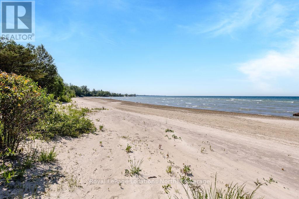 1864 Shore Lane, Wasaga Beach, Ontario  L9Z 1V2 - Photo 4 - S13627442