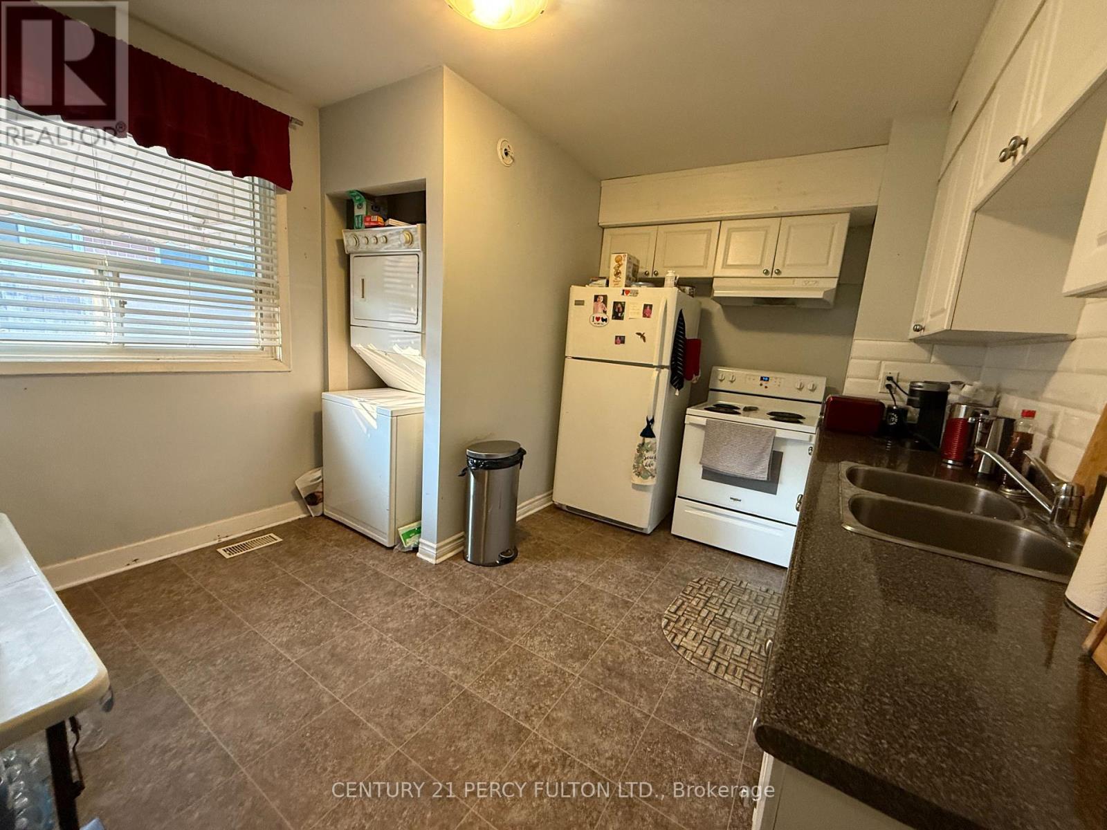 Unit 1 - 220 Rosedale Drive, Whitby, Ontario  L1N 1Z3 - Photo 6 - E13627462